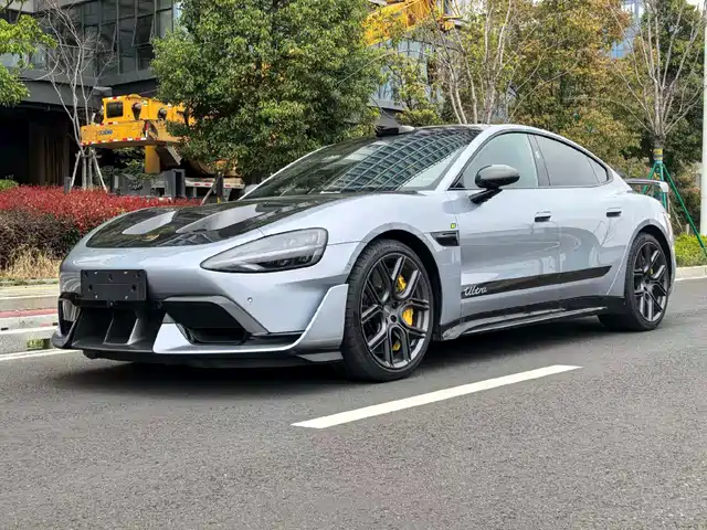 XIAOMI CAR XIAOMI SU7 ULTRA