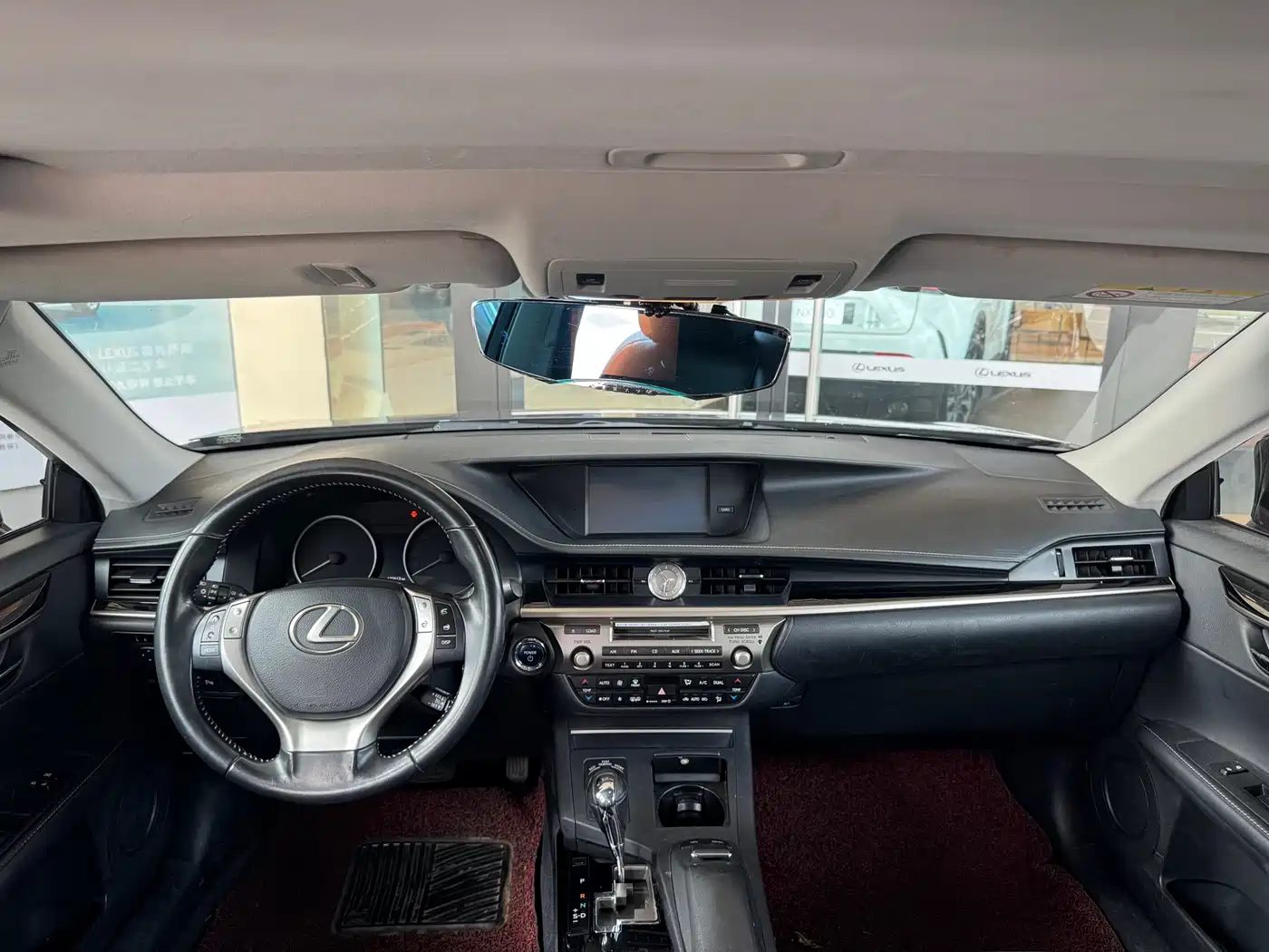 Lexus ES 2013 300h Elite Edition фото 15
