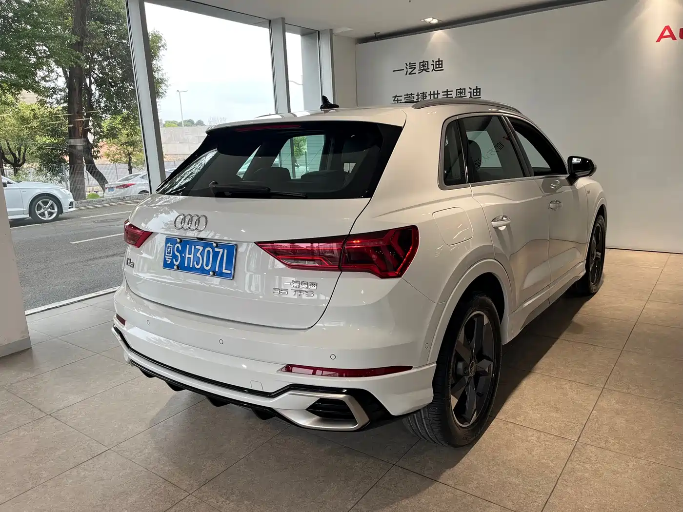Audi Q3 2024 35 TFSI Fashion Sport фото 8
