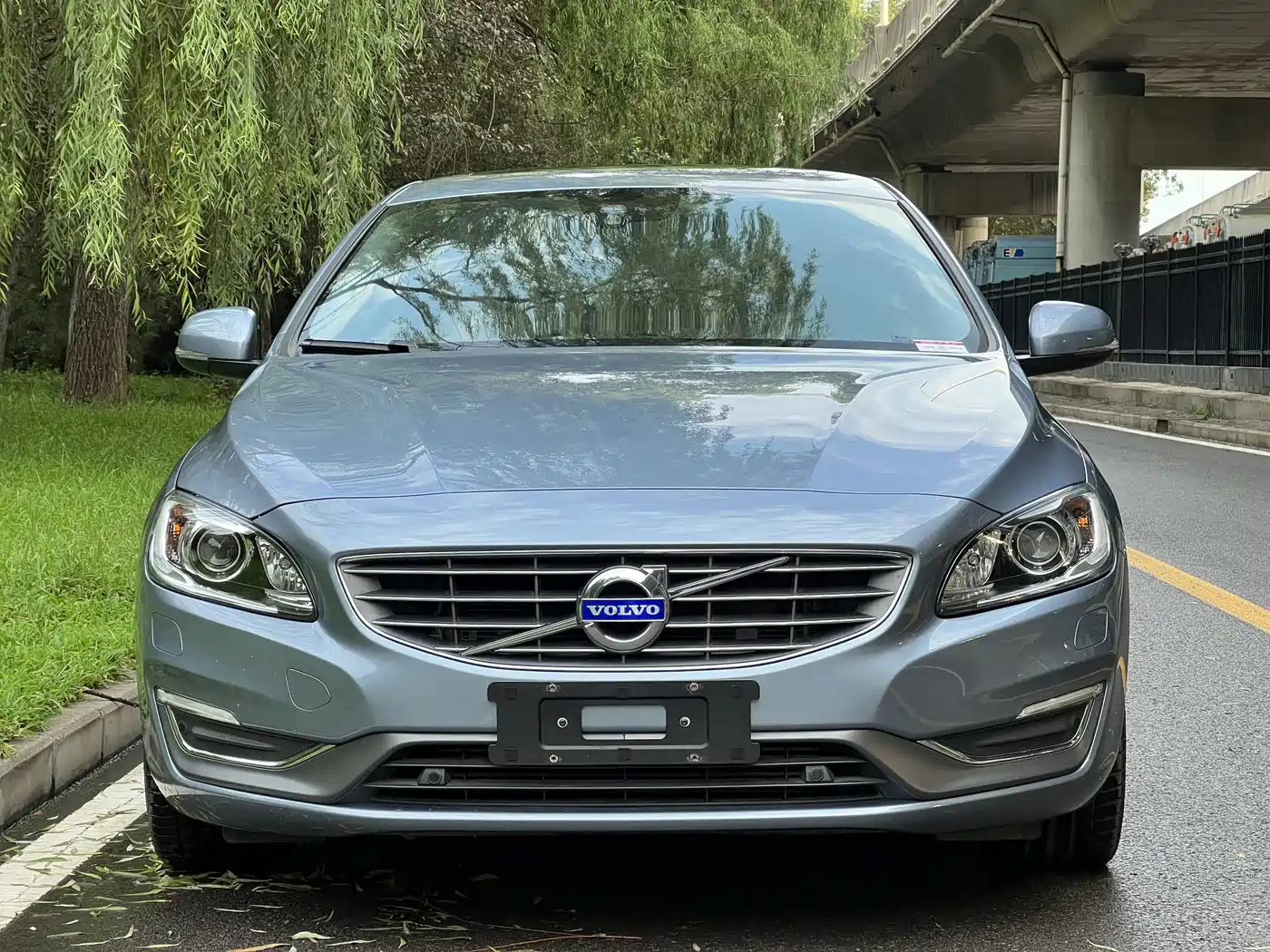 Фото 2 - Volvo S60