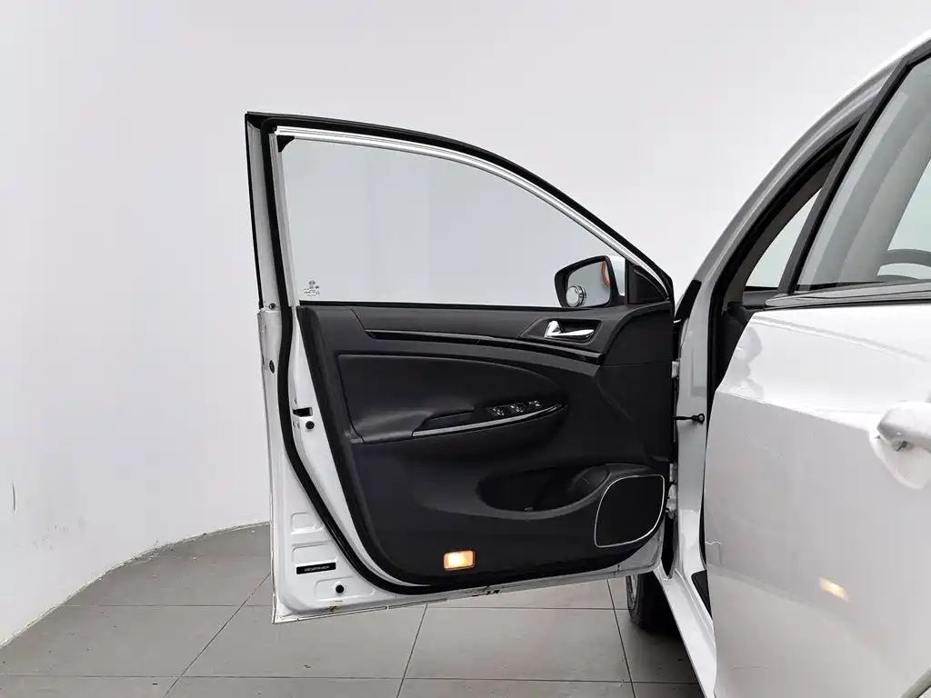 BYD Surui 2014 2014 Model 1.5L Manual Luxury