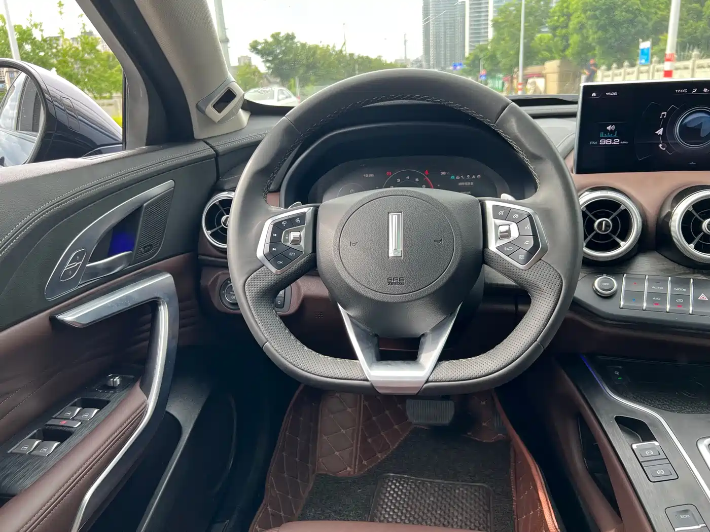 WEI PAI WEI BRAND VV7