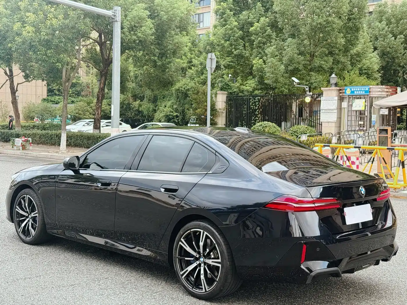 2026 BMW 5 Series (Import)