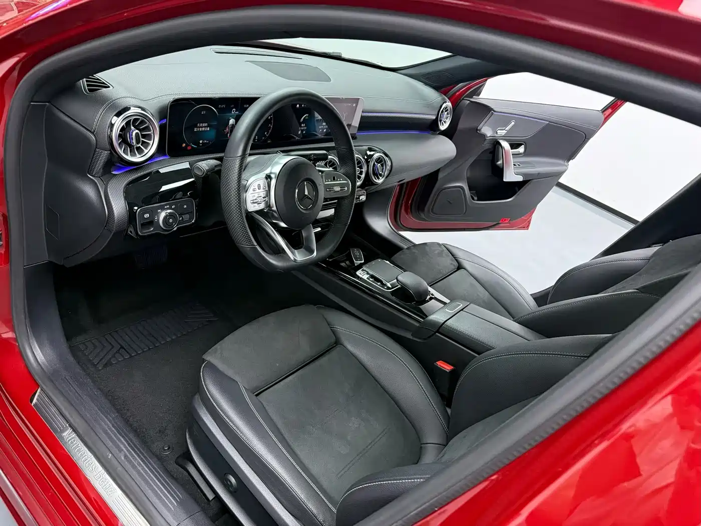 Mercedes-Benz A-Class 2020 A 200 L Sport Sedan фото 7