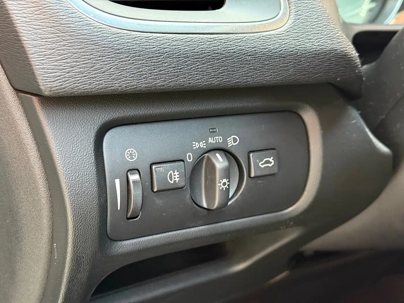 Volvo V40 2014 2015 1.6T Smart Comfort Edition