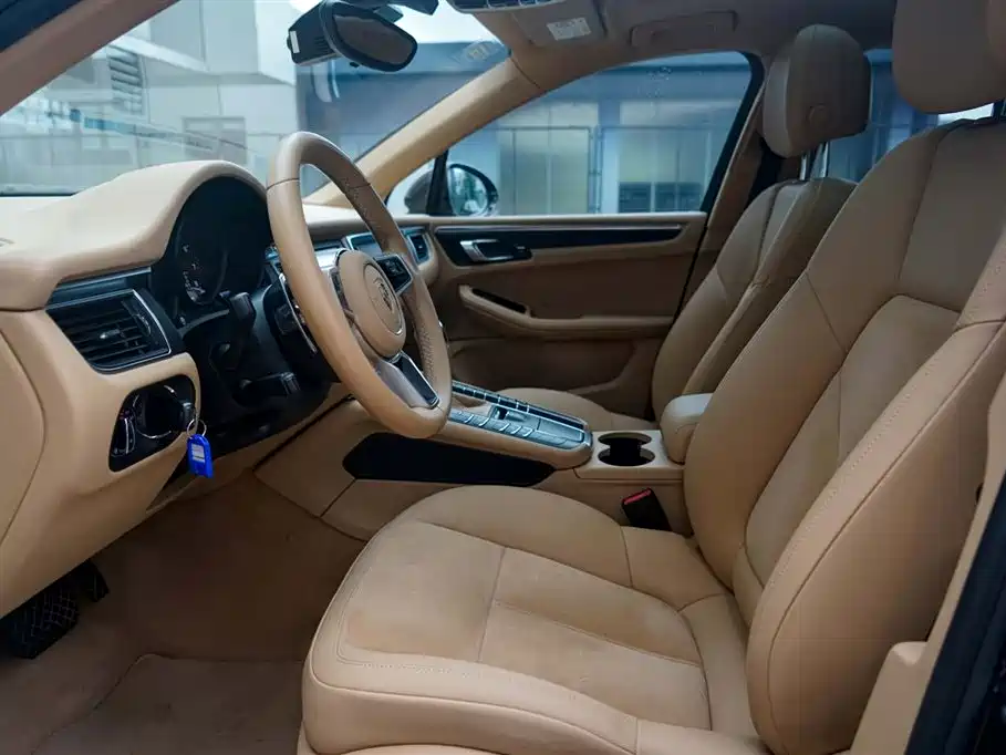 Porsche Macan 2016 Macan 2.0T фото 10