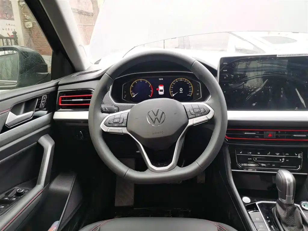 Volkswagen Lavida 2024 Model 300TSI DSG Starlight Leading Edition фото 7