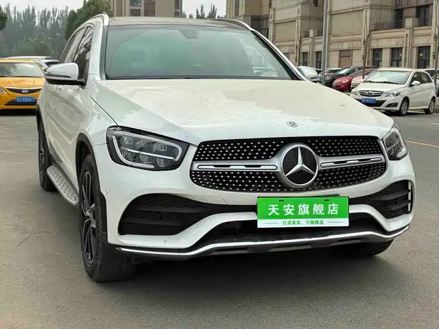 Mercedes-Benz GLC 2021 GLC 260 L 4MATIC Luxury — фото 3