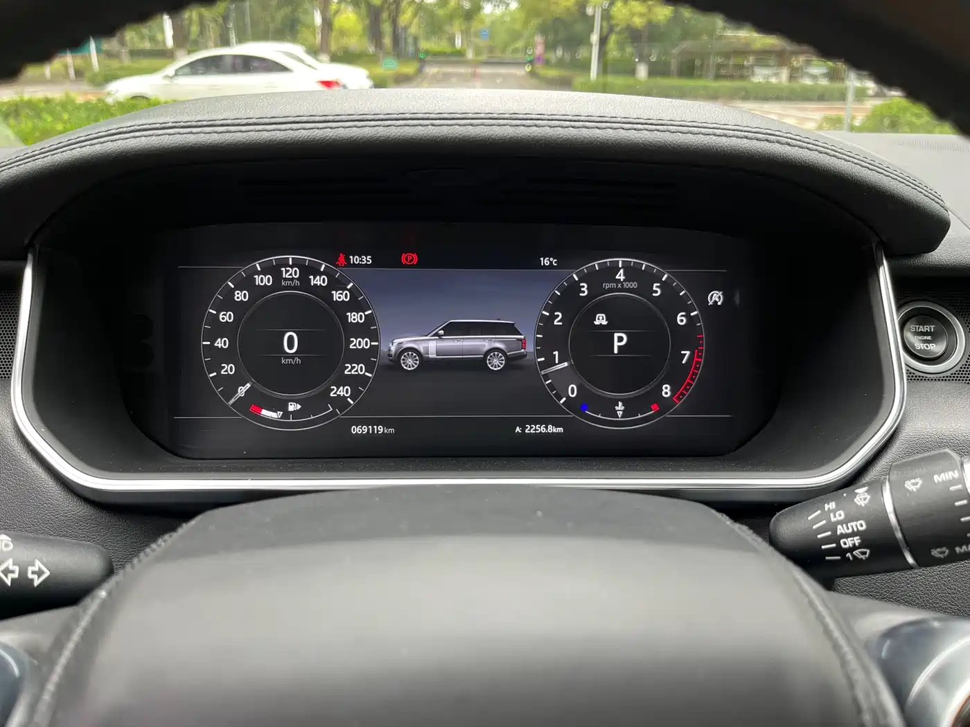 Land Rover Range Rover 2020 3.0 L6 Shengshi Edition фото 14