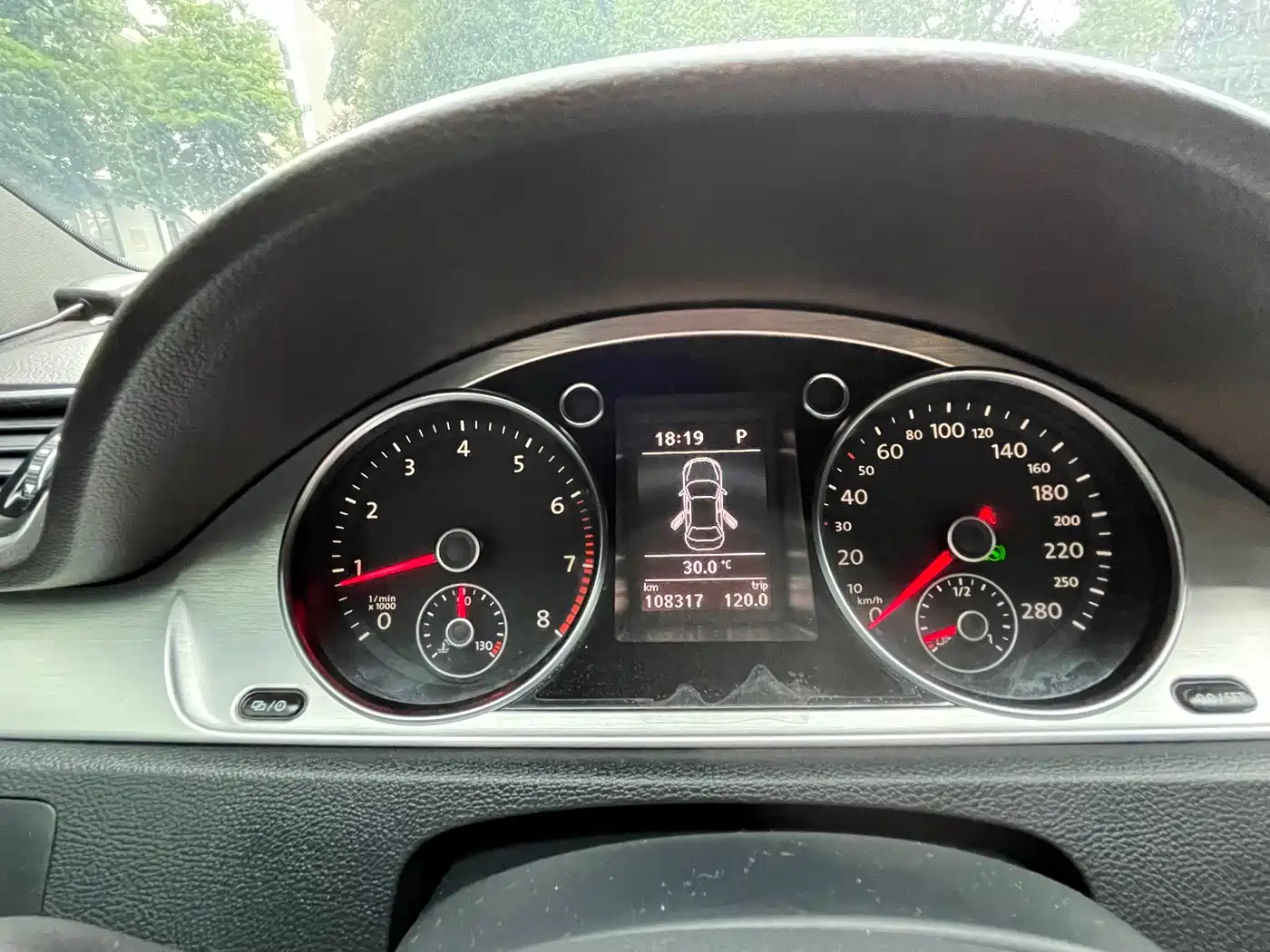 Volkswagen FAW-Volkswagen CC 2016 Model 1.8TSI Premium фото 17