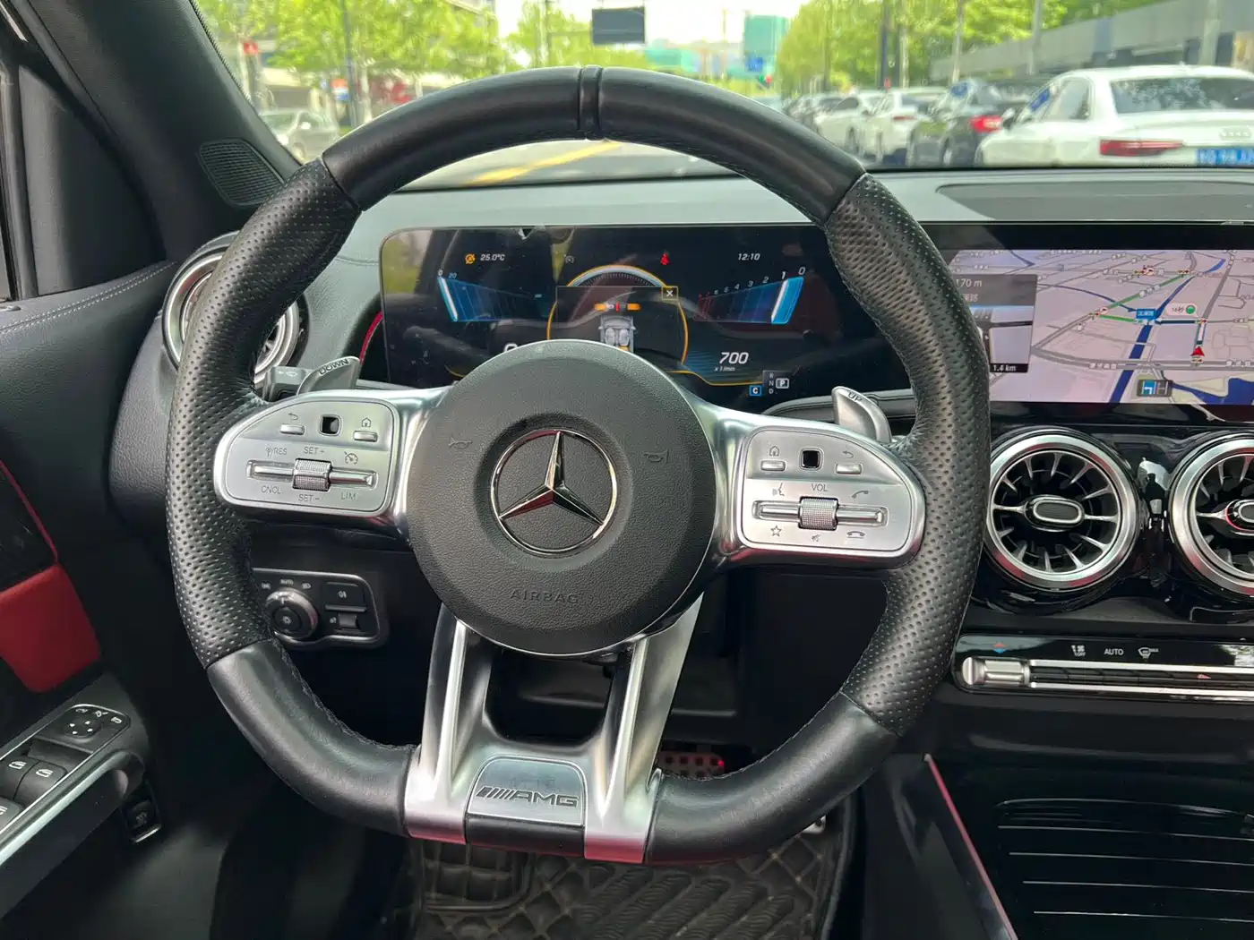 MERCEDES-BENZ GLB AMG