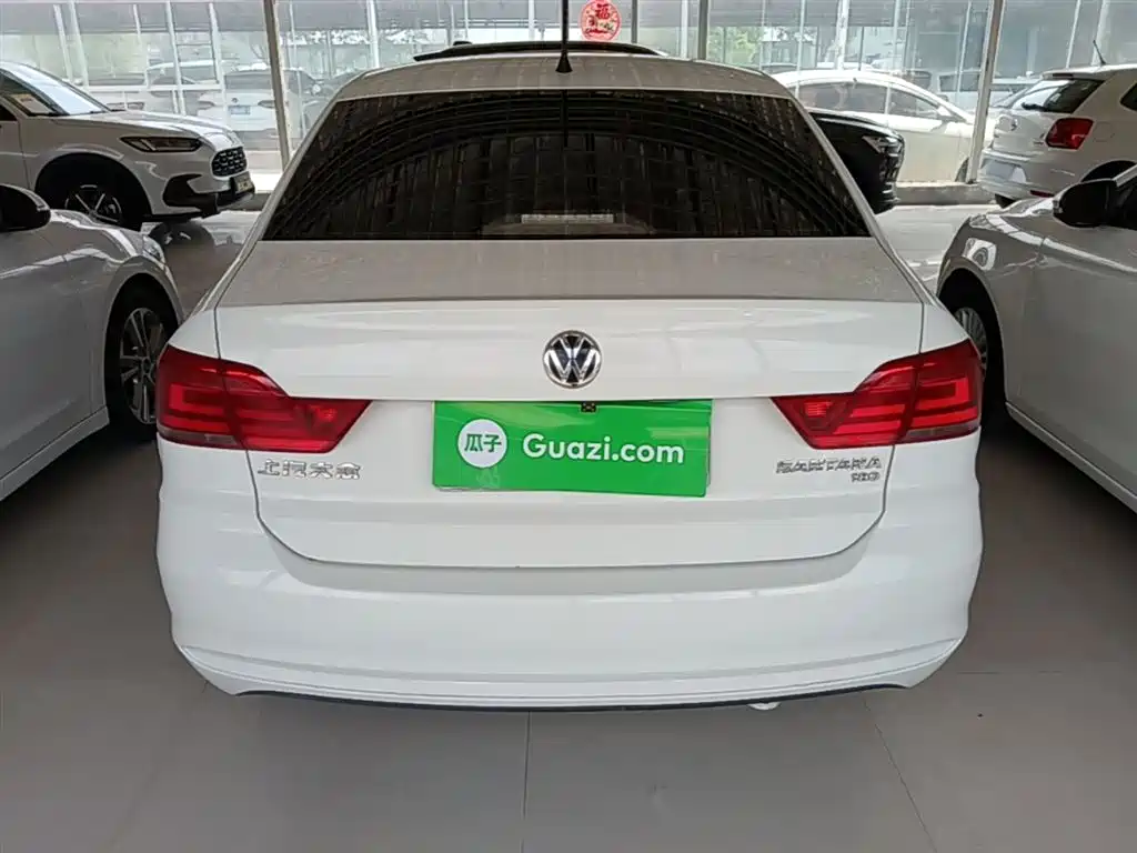 Volkswagen Santana 2016 1.6L Manual Trend Edition фото 6