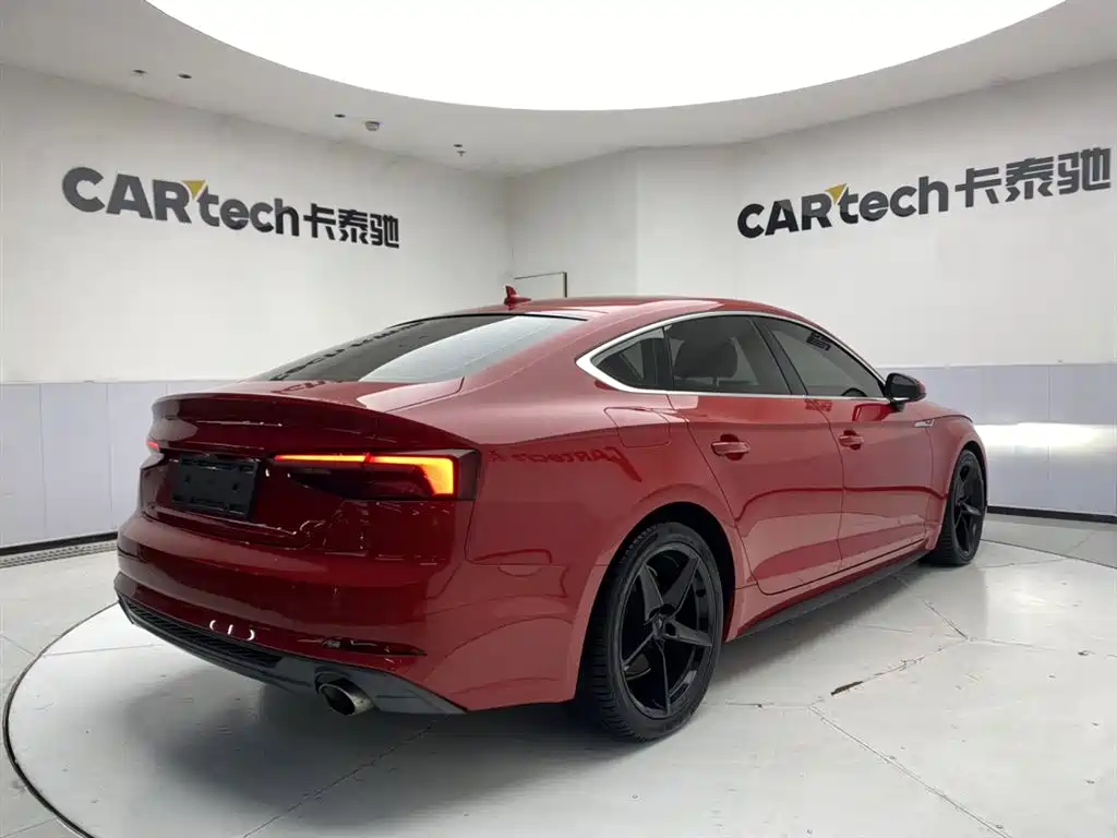 Audi A5 (Import) 2019 Sportback 40 TFSI Fashion фото 5