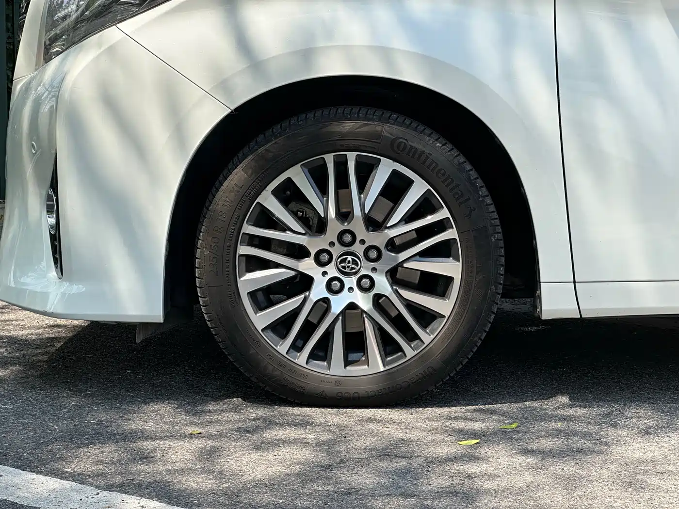 Toyota Alphard 2018 3.5L Premium фото 8
