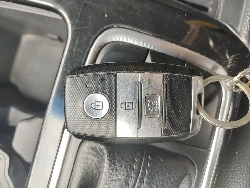 Kia K4 2014 1.8L Automatic GLS фото 9