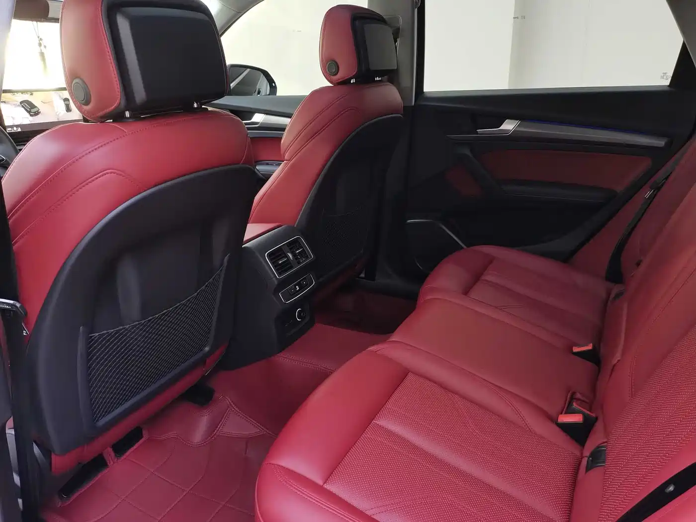 Audi Q5L 2022 40T Luxury Dynamic фото 8