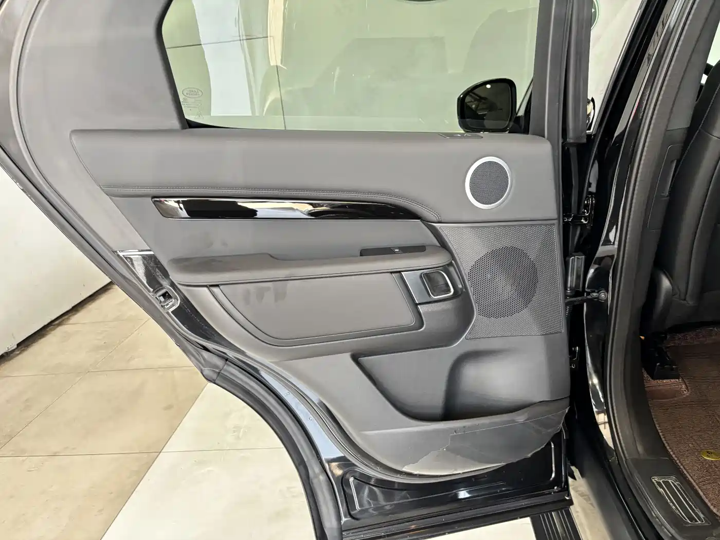 LAND ROVER DISCOVER