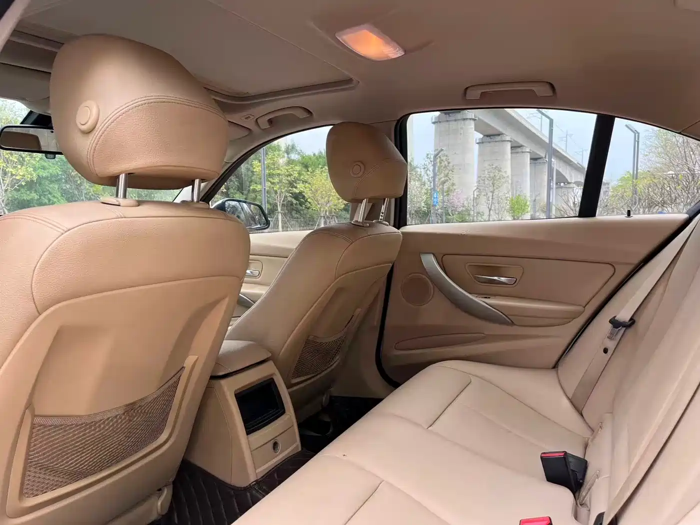 BMW 3 Series 2014 320i Progressive фото 6