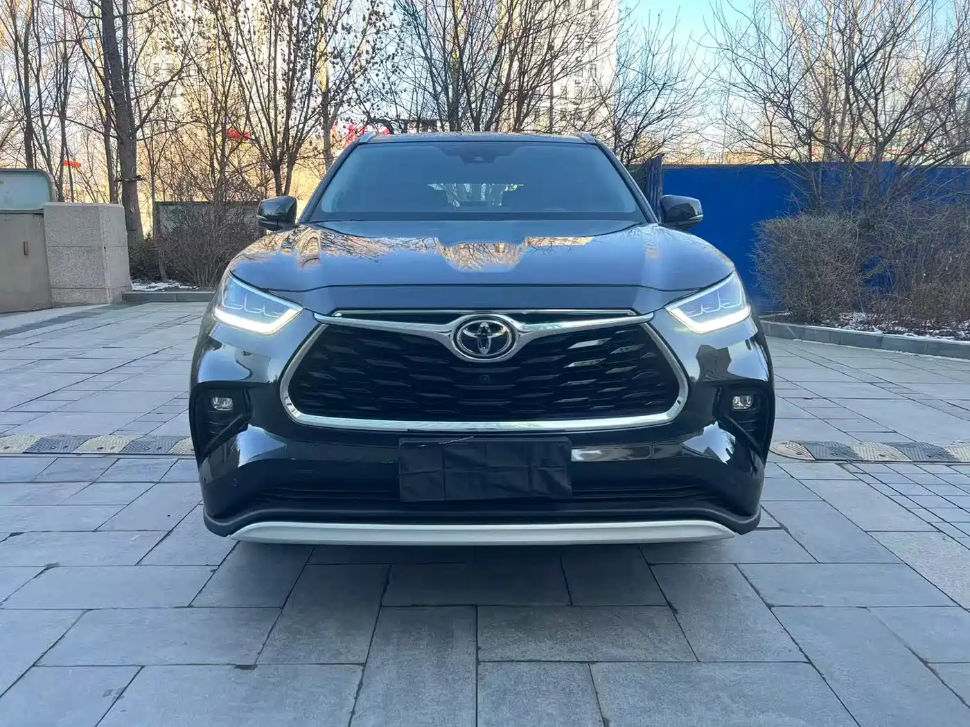 TOYOTA HIGHLANDER
