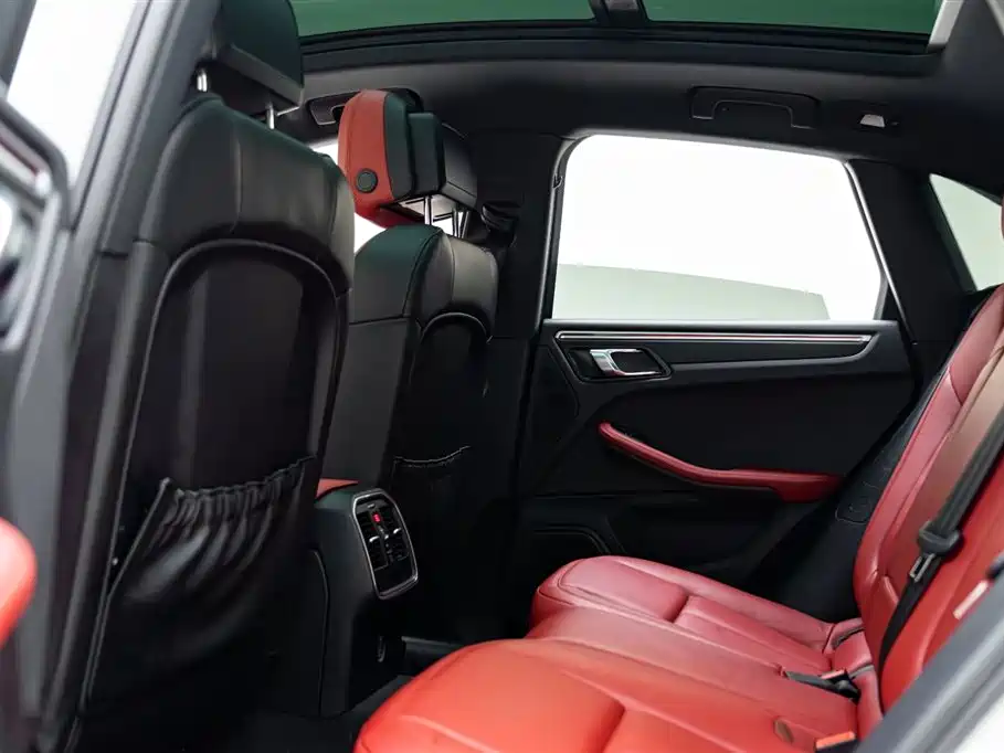 Porsche Macan 2017 Macan 2.0T фото 9