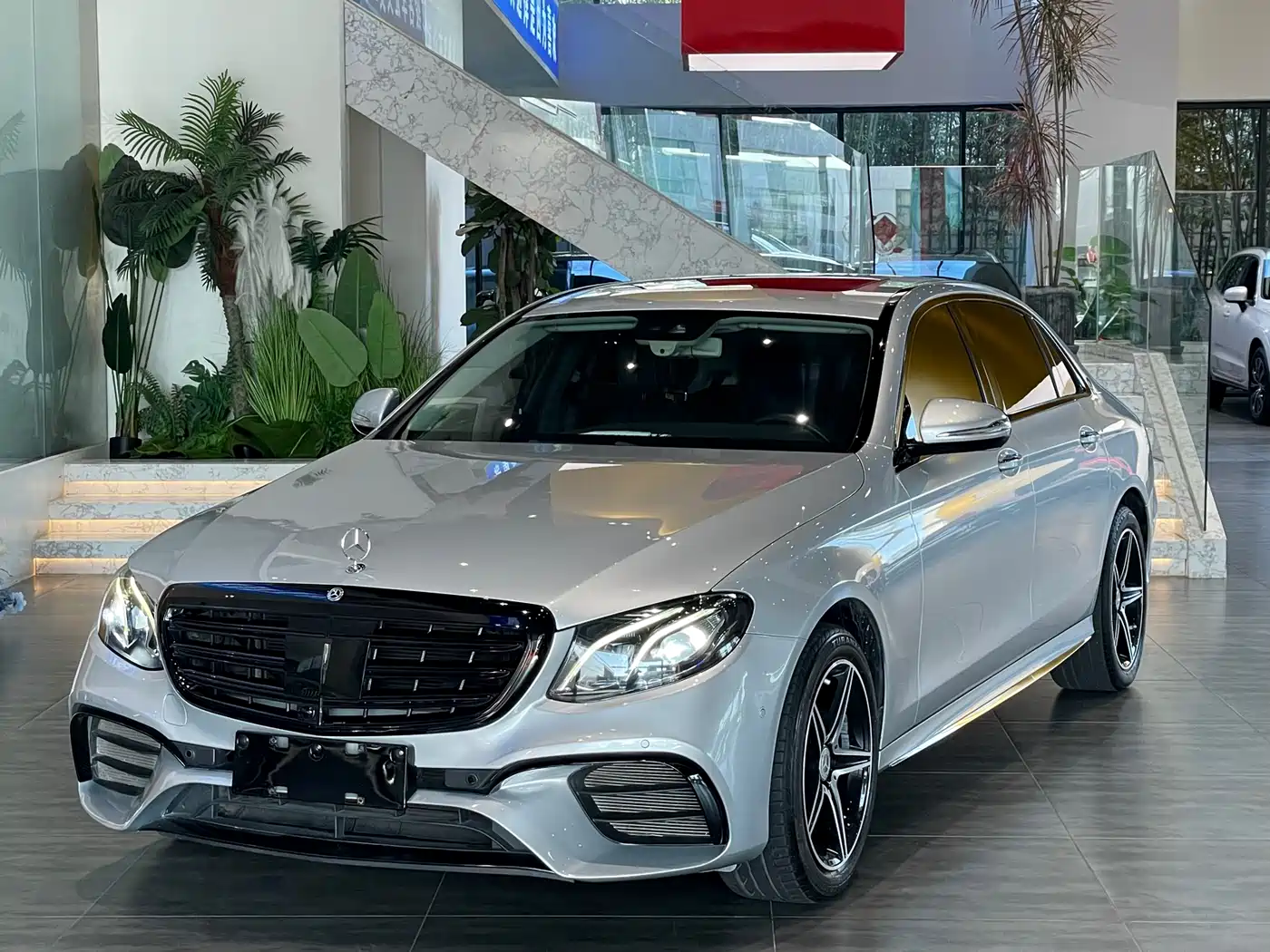 Mercedes-Benz E-Class 2016 E 200 L Sport Type