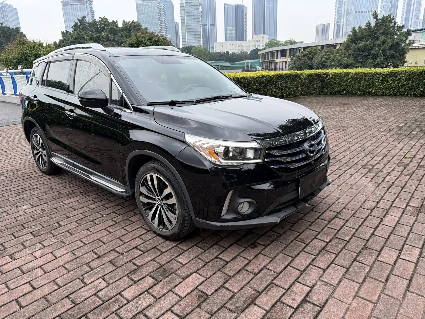 GAC Trumpchi Trumpchi GS4 New Energy 2017 1.5L PHEV Smart Edition фото 3