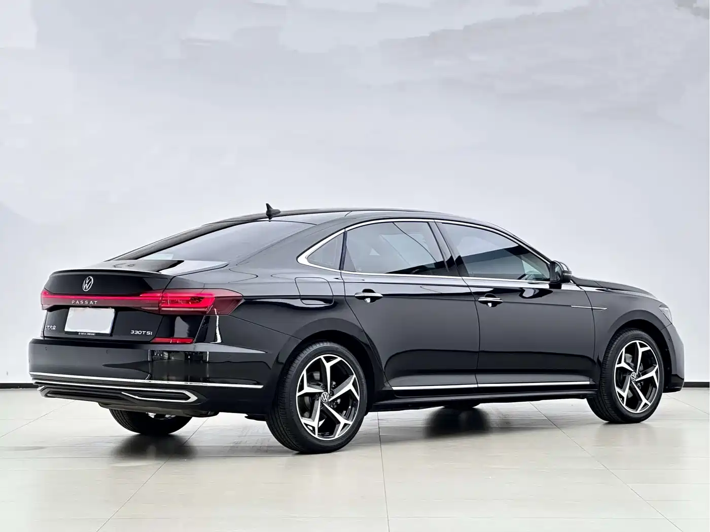 Фото 2 - Volkswagen Passat