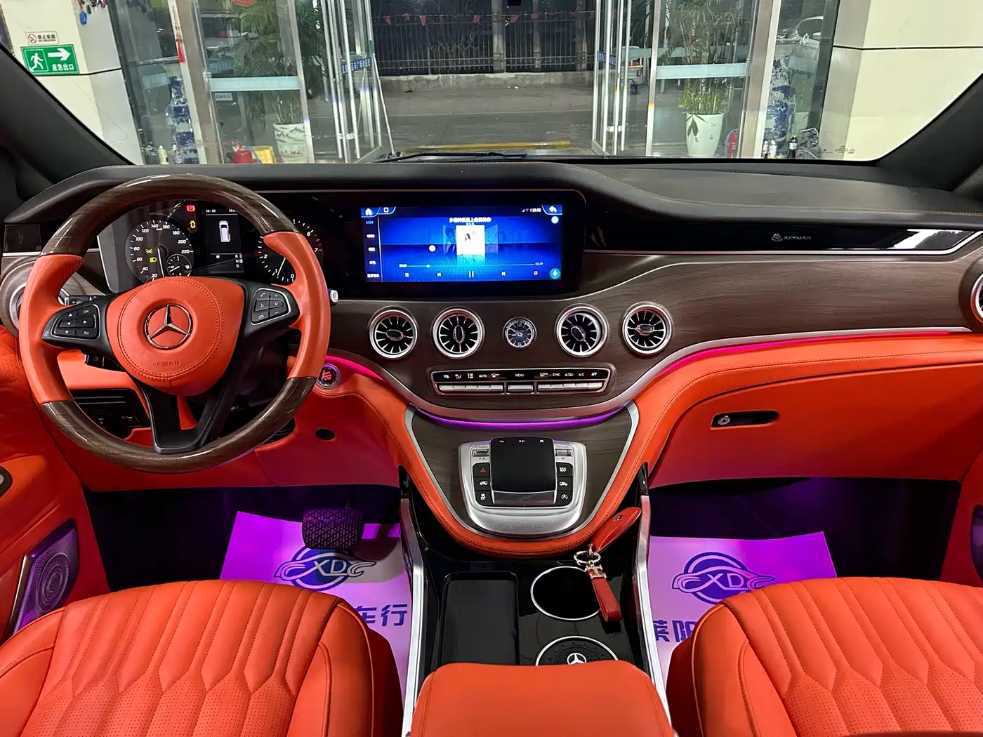 Mercedes-Benz Vito 2023 2.0T Elite 7-Seater фото 5