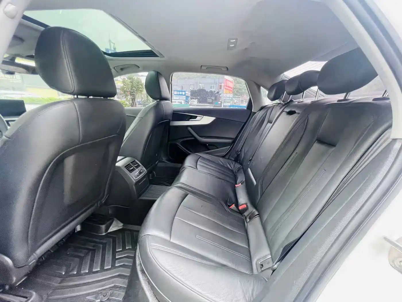 Audi A4L 2018 30th Anniversary 40 TFSI Progressive фото 8