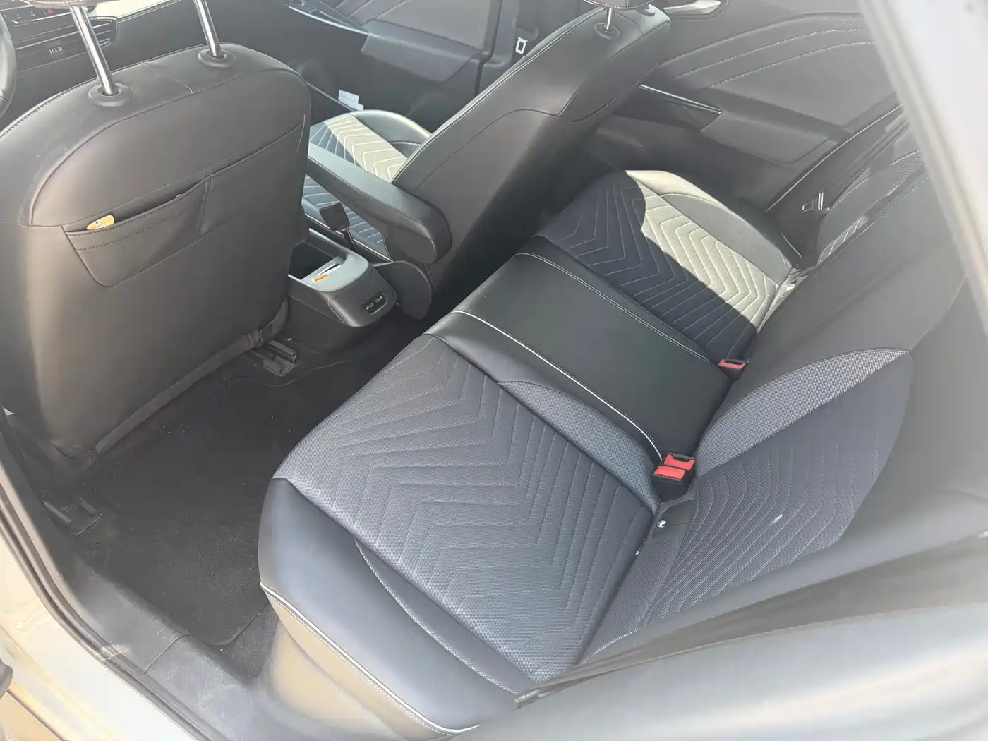 Volkswagen ID.3 2024 Outstanding Edition фото 14