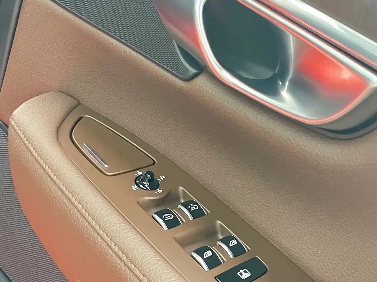 Volvo S90 2021 Model B5 Inscription Luxury Edition фото 16
