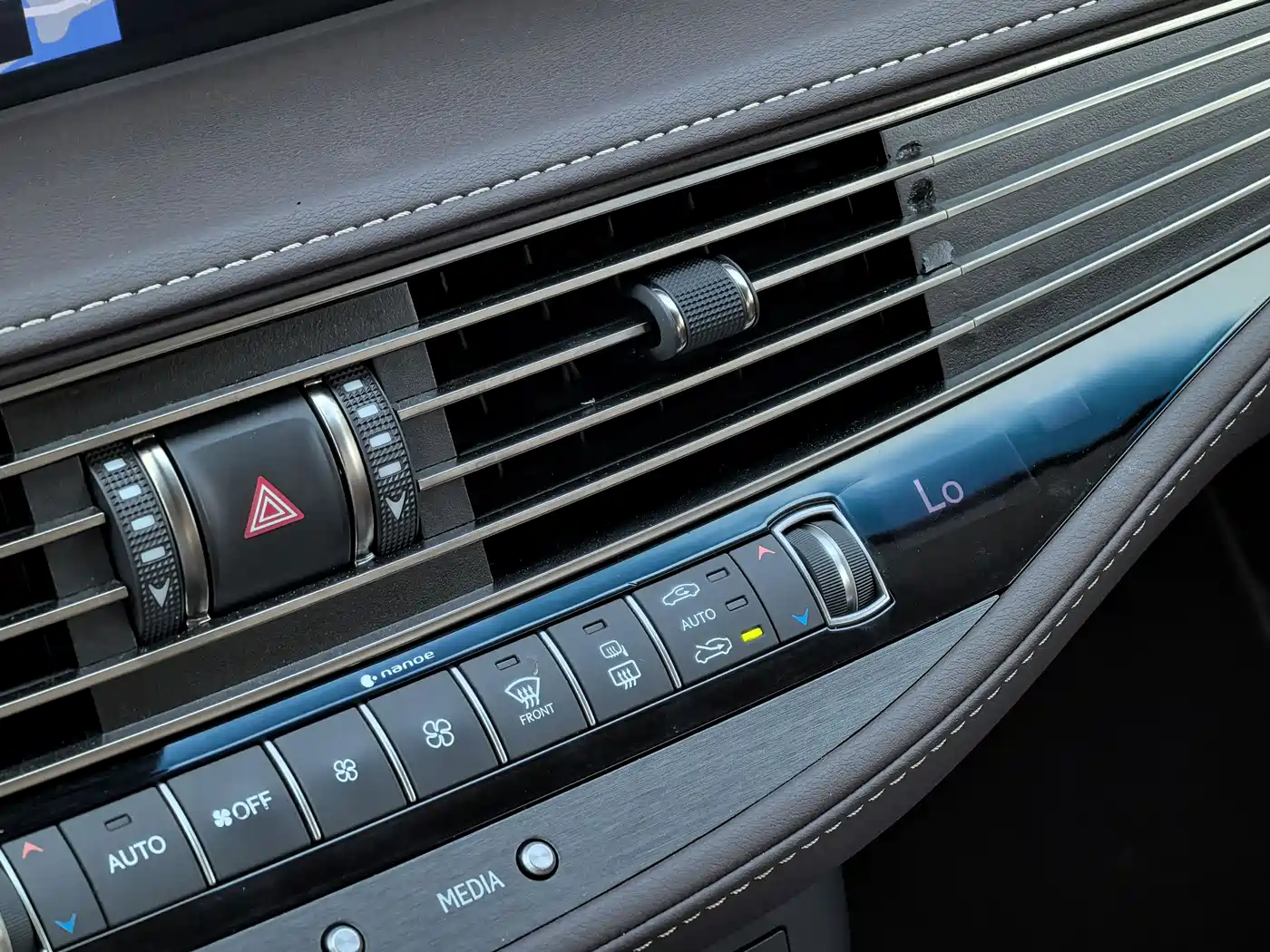 Lexus LS 2020 500h Excellence (China V) фото 13