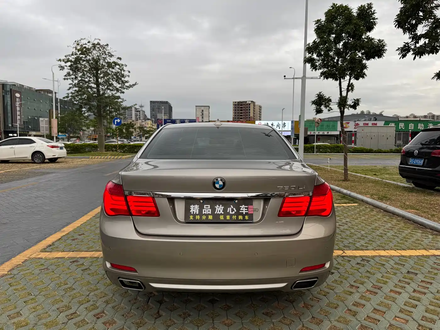 BMW 7 Series 2011 730Li Elegance фото 5