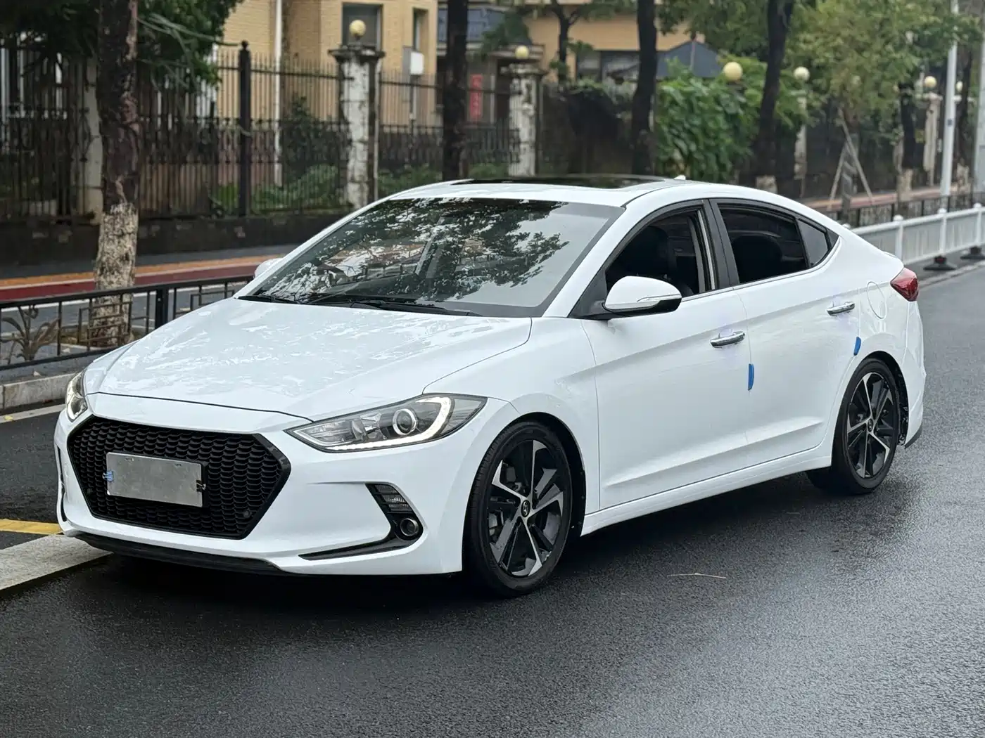 Hyundai Elantra 2016 Model 1.6L Automatic Smart Elite