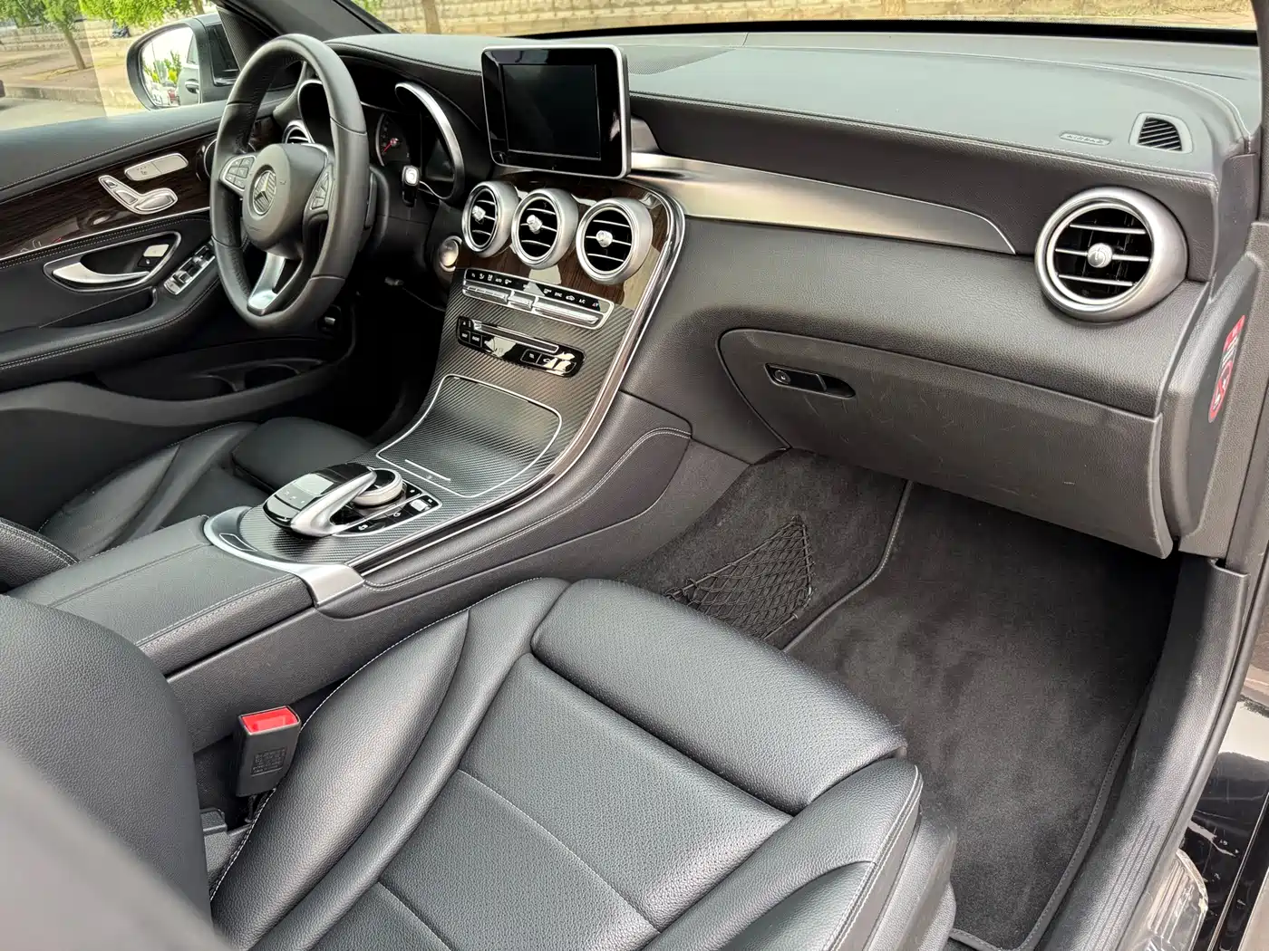 Mercedes-Benz GLC 2017 GLC 260 4MATIC Luxury фото 13