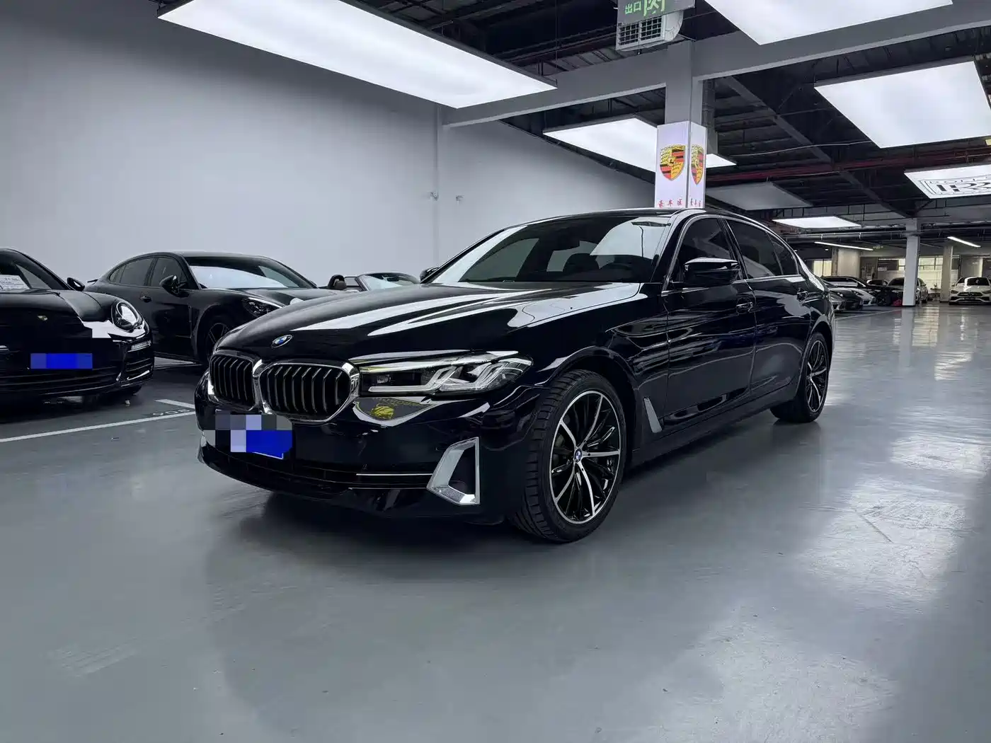 BMW 5 Series 2022 530Li Exclusive Luxury Package