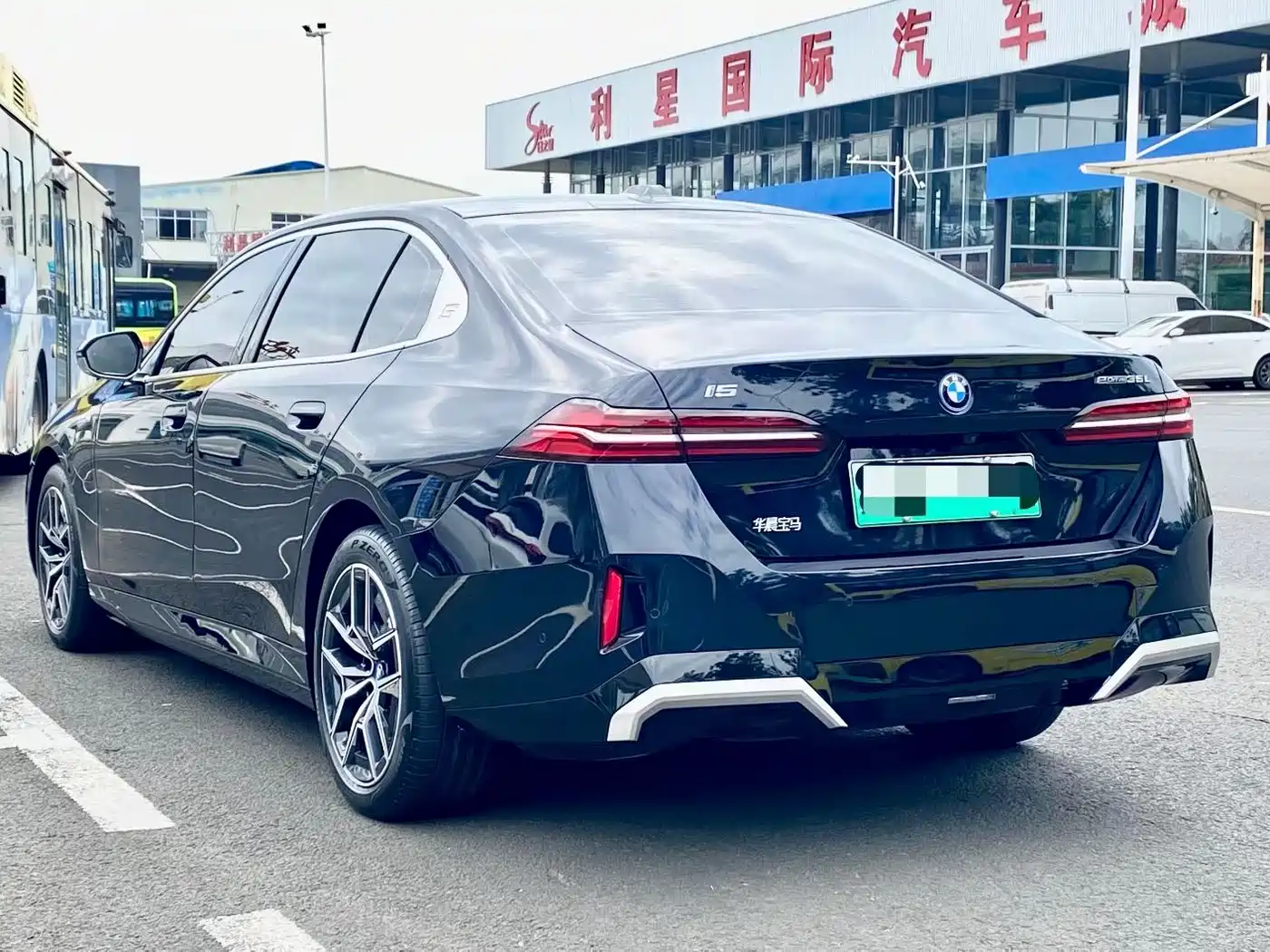 BMW i5 2024 eDrive 35L M Sport Package фото 4