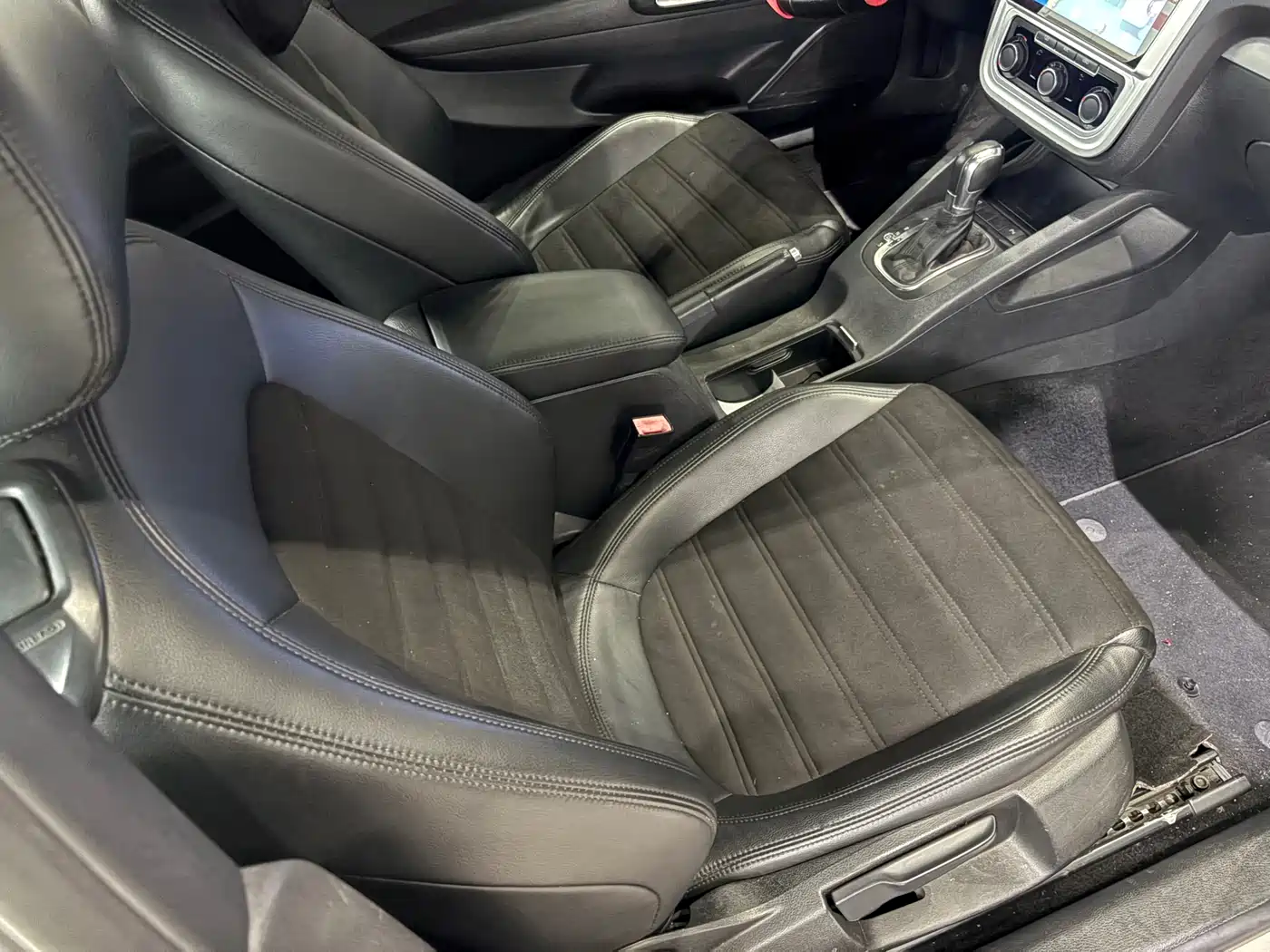 Volkswagen Scirocco 2015 1.4TSI Trend Edition фото 6