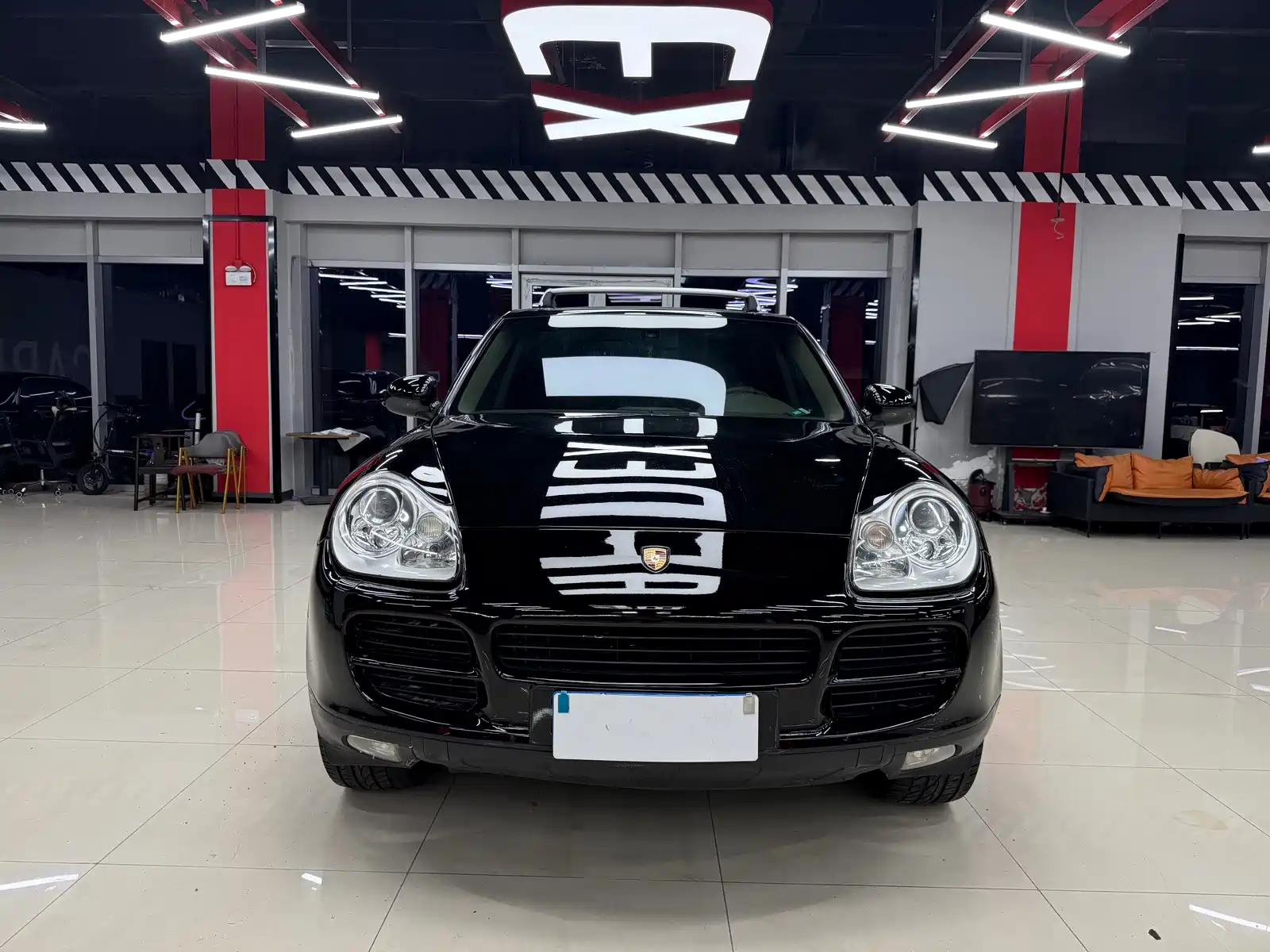 صورة 2 - Porsche Cayenne