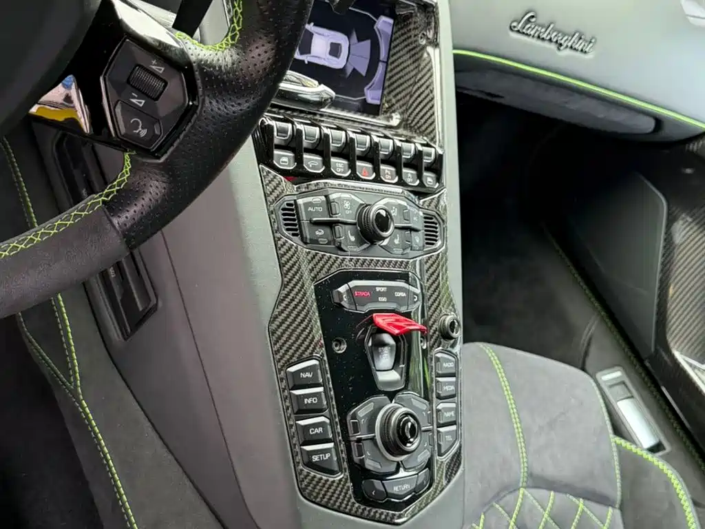 Lamborghini Aventador 2018 Aventador S Roadster фото 13