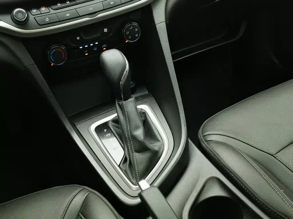 Buick Excelle, миниатюра 13