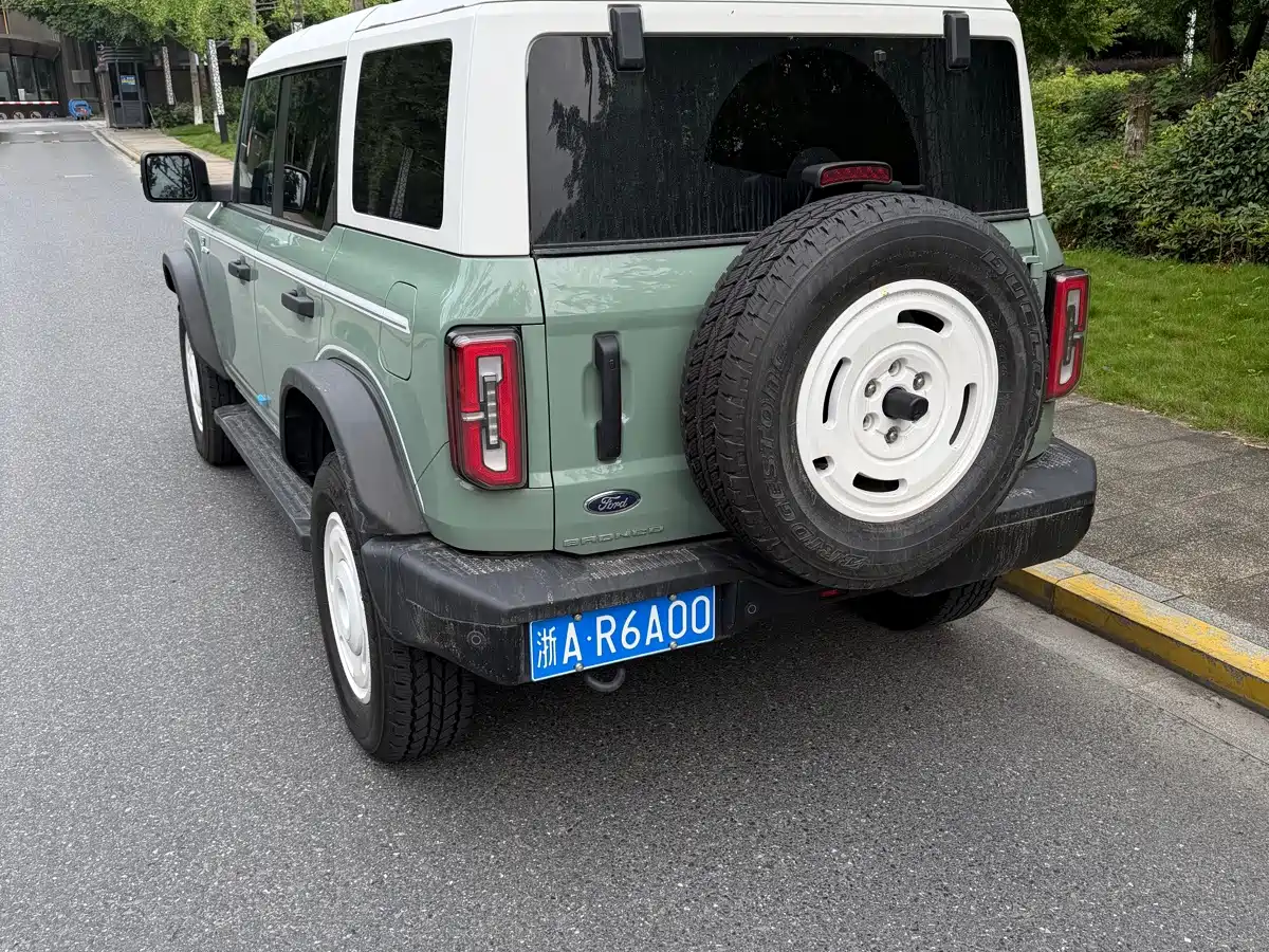 Ford Bronco 2026 2025 2.3T Retro Special Edition