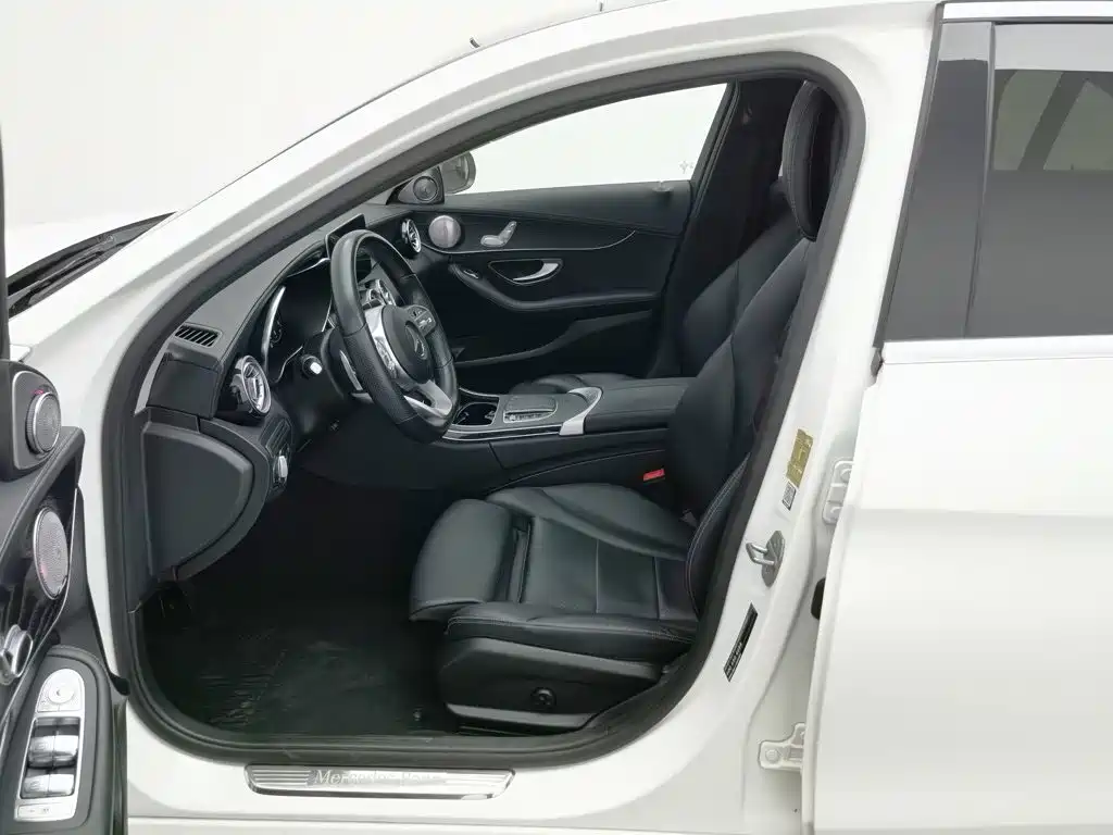 Mercedes-Benz C-Class, миниатюра 10