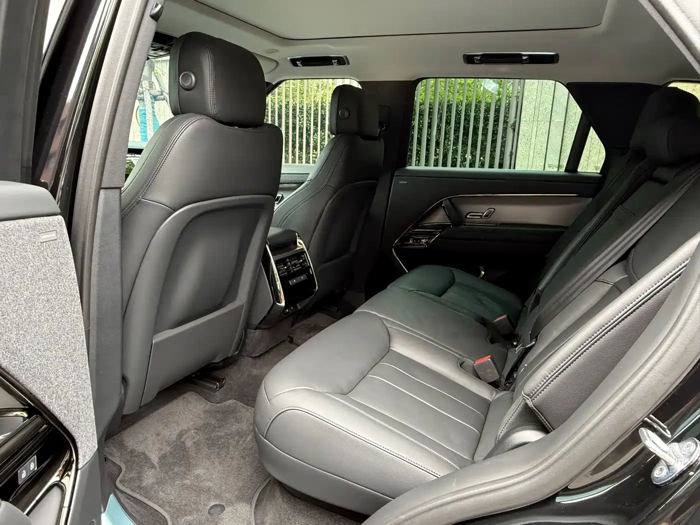 Land Rover Range Rover Sport 2024 360PS S фото 5