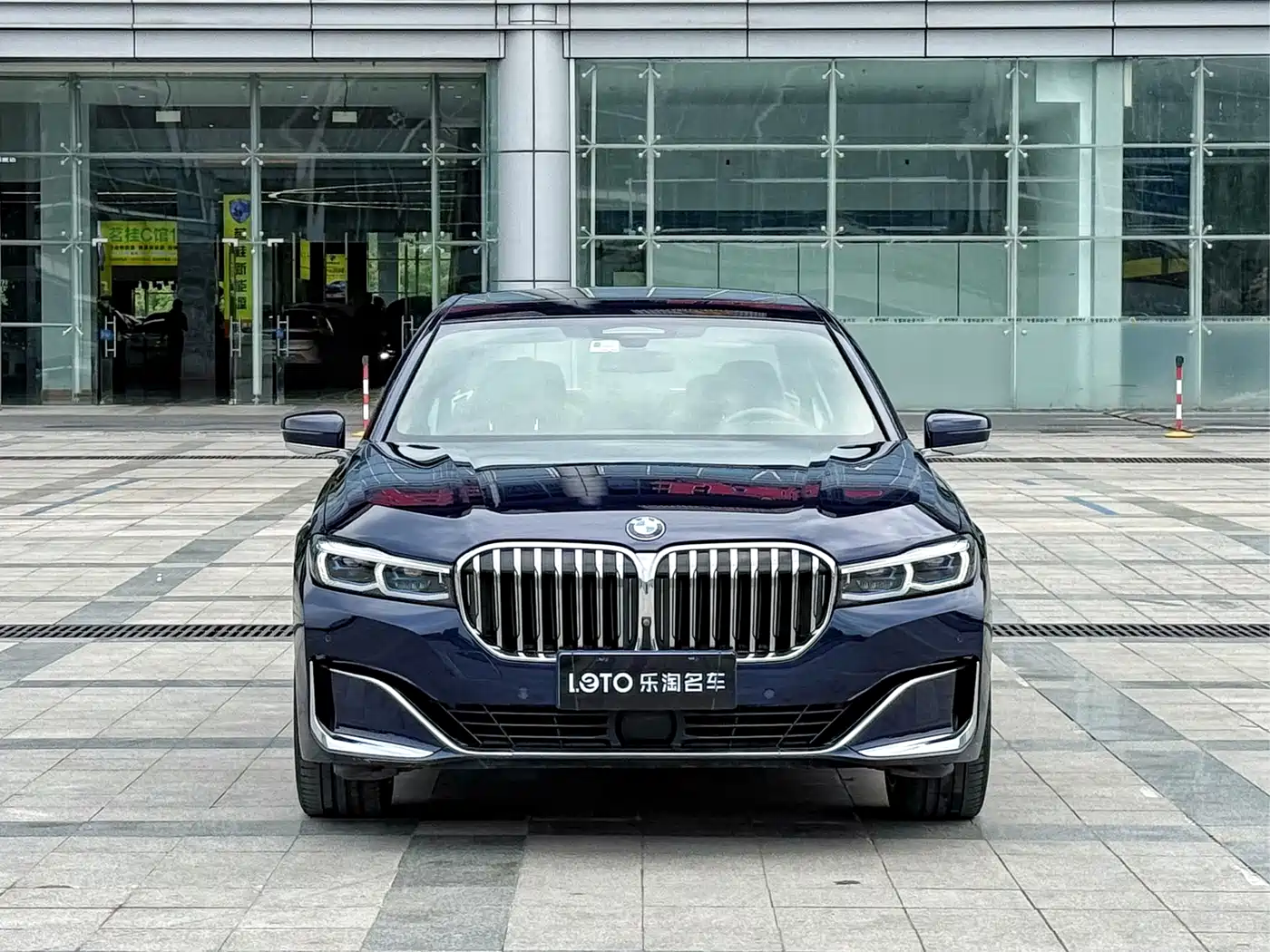 BMW 7 Series 2019 Facelift 740Li xDrive Executive Luxury Package фото 2