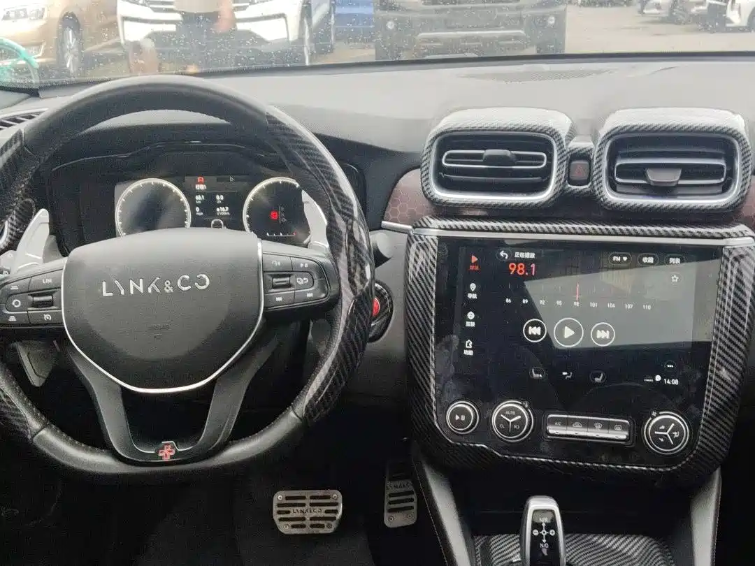 Lynk & Co 03 2018 1.5TD DCT Sport (China V) фото 4
