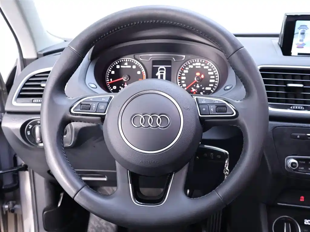 Audi Q3 2018 30th Anniversary Edition 30 TFSI Fashion фото 16