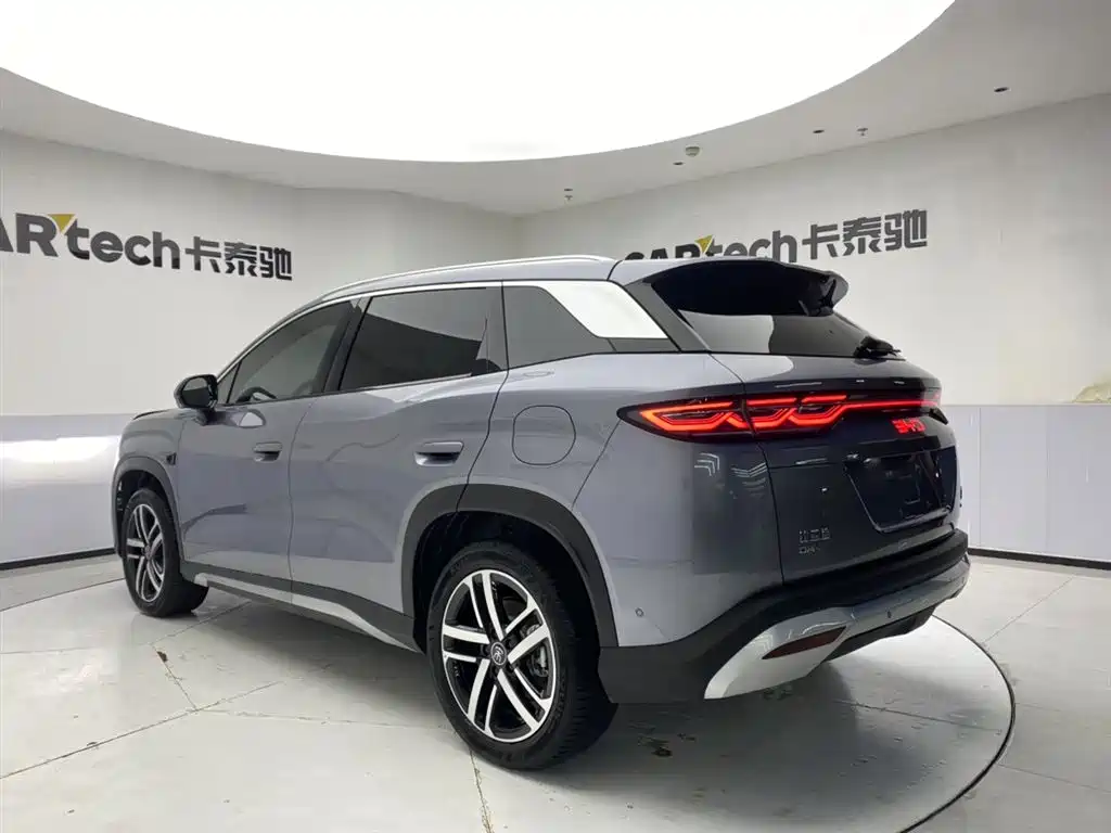 BYD Song L DM-i 2026 DM-i Smart Edition 130KM Superior фото 7