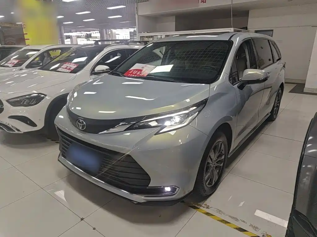 Toyota Sienna 2026 2026 Model 2.5L Hybrid 2WD Comfort Edition