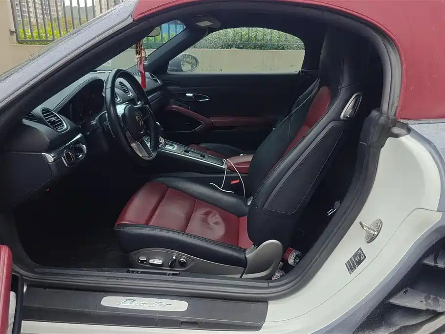Porsche 718 2022 Boxster 2.0T фото 9